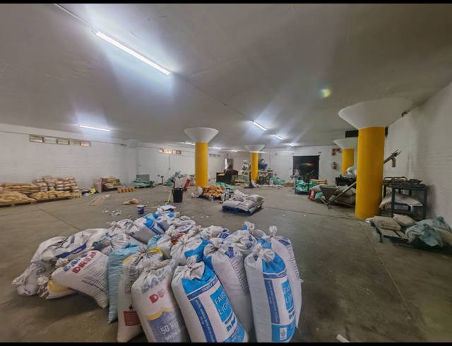 2,289M² WAREHOUSE FOR SALE IN OPHIRTON